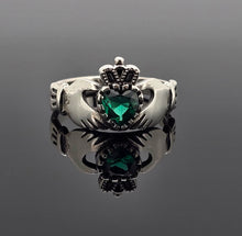 Load image into Gallery viewer, Claddagh ring CZ