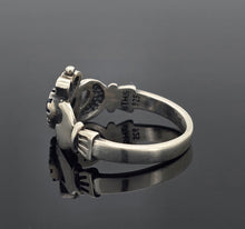 Load image into Gallery viewer, Claddagh ring CZ
