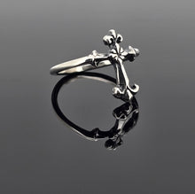 Load image into Gallery viewer, Fleury Cross Ring