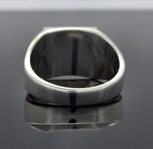 Load image into Gallery viewer, "V"  Old English Alphabet