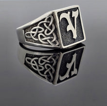 Load image into Gallery viewer, "V"  Old English Alphabet