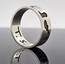 Load image into Gallery viewer, Albums Ring