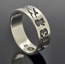 Load image into Gallery viewer, Albums Ring