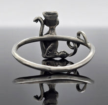 Load image into Gallery viewer, Cat Ring