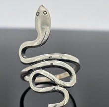 Load image into Gallery viewer, Plain Snake Ring