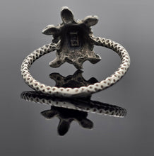 Load image into Gallery viewer, Turtle Ring