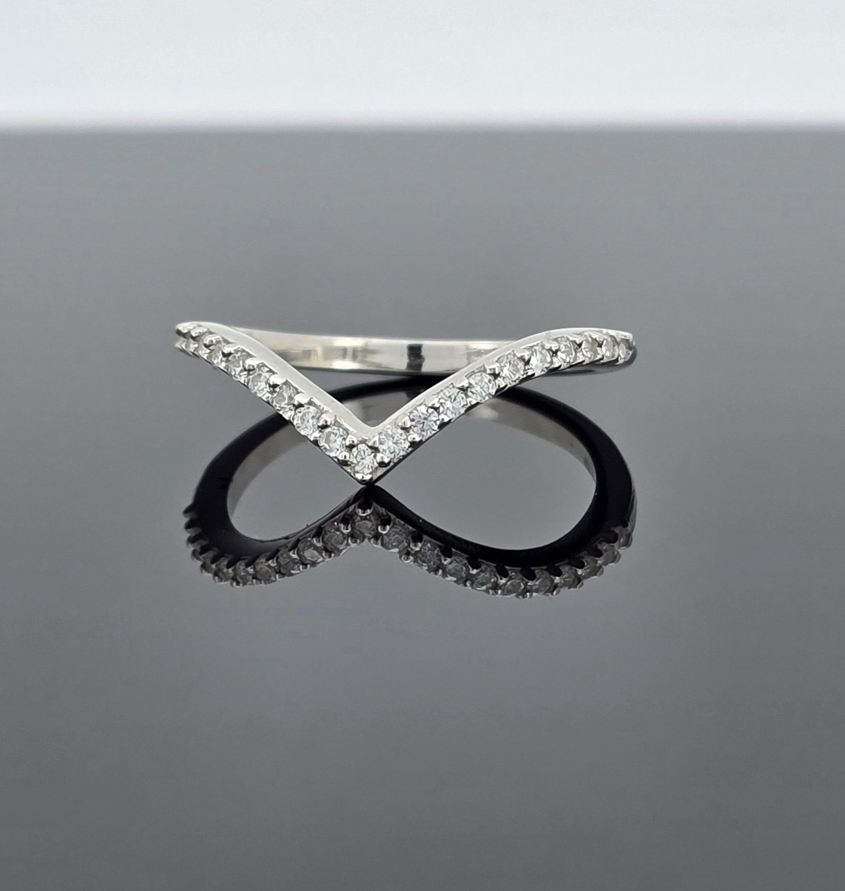 MEJURI wishbone ring K14/YG/V字リング MEJURI wishbone ring K14/YG/V字リング - メルカリ