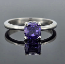 Load image into Gallery viewer, Raund Solitaire CZ Ring
