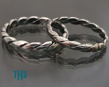 Load image into Gallery viewer, Twisted Ring