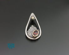 Load image into Gallery viewer, Monta Pendant