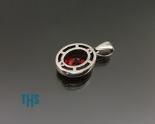 Load image into Gallery viewer, Ovy Pendant
