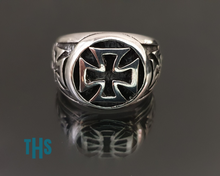 Load image into Gallery viewer, Cross Ring