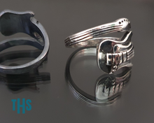 Load image into Gallery viewer, Guitar Ring