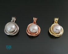 Load image into Gallery viewer, Perlo Pendant