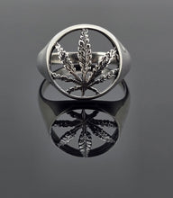 Load image into Gallery viewer, Marijuana Leaf Ring
