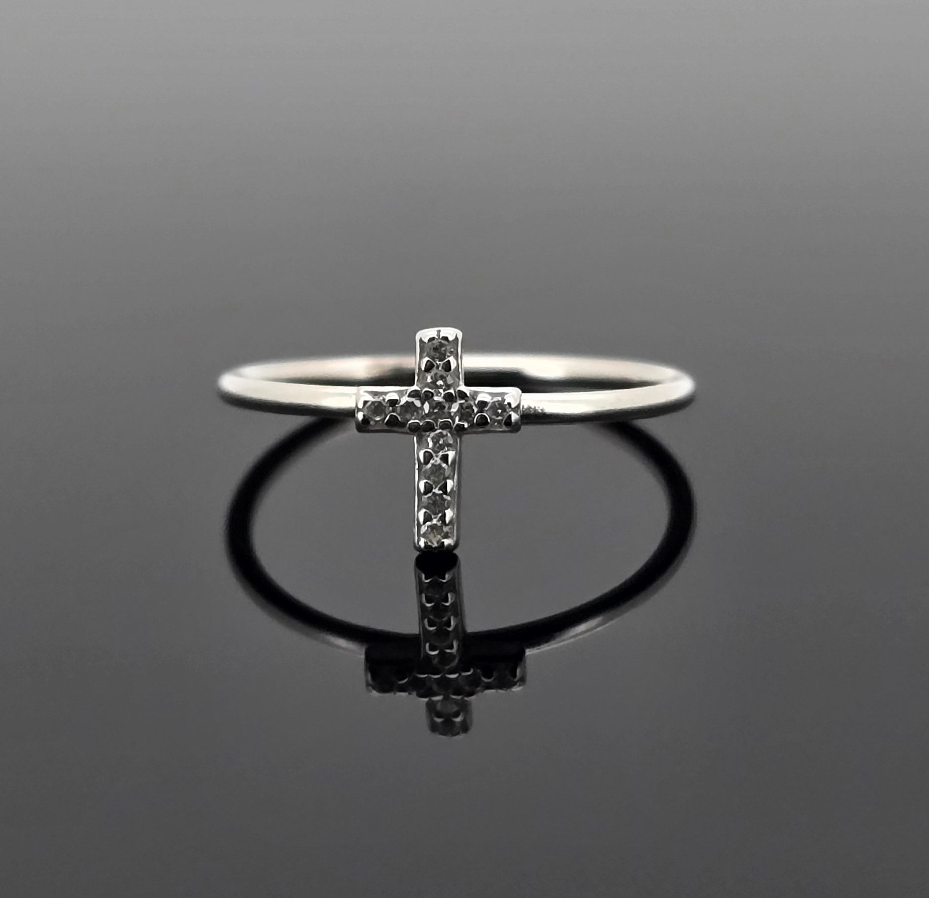 アクセサリー cvtvlist CROSS RING アクセサリー cvtvlist CROSS RING Amazon.com: Sterling Silver