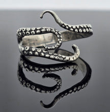 Load image into Gallery viewer, Octopus Ring
