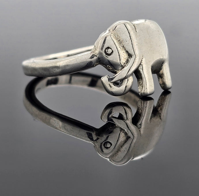 Plain Elephant Ring