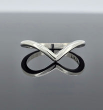 Load image into Gallery viewer, Wishbone Ring
