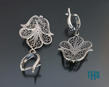 Load image into Gallery viewer, Chima Filigree Earrings
