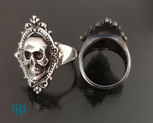 Load image into Gallery viewer, Enco Skull Ring

