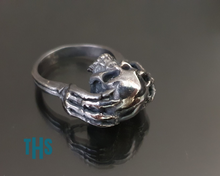 Load image into Gallery viewer, Oh my Skull Ring
